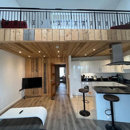 2 Ramore Ave พอร์ตรัช ภายนอก รูปภาพ